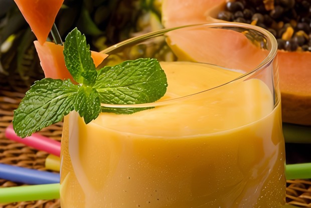 Смузи с папайей и персиками