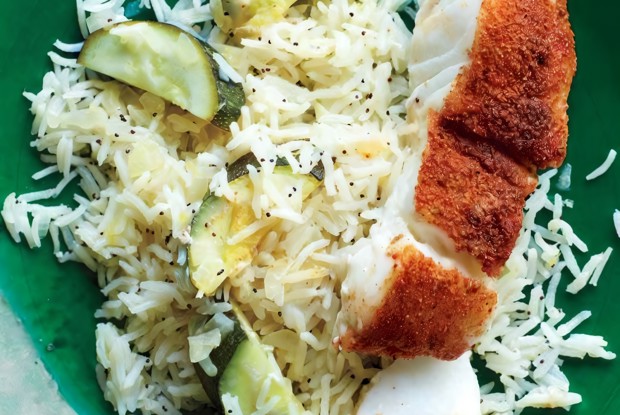 Сочная рыба с рисом на вине