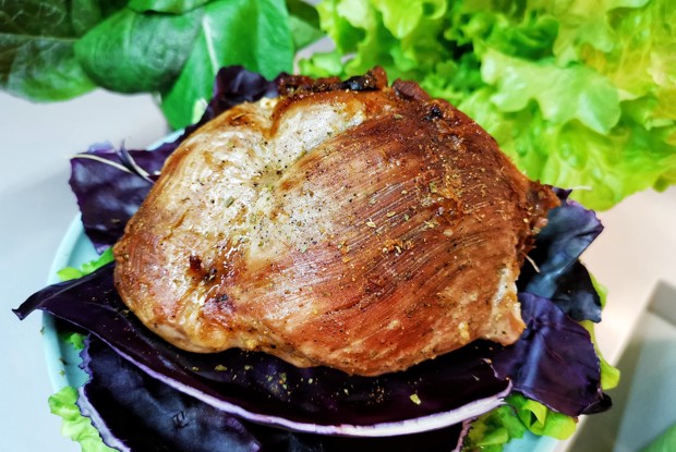 Сочное бедро индейки, запеченное в рукаве