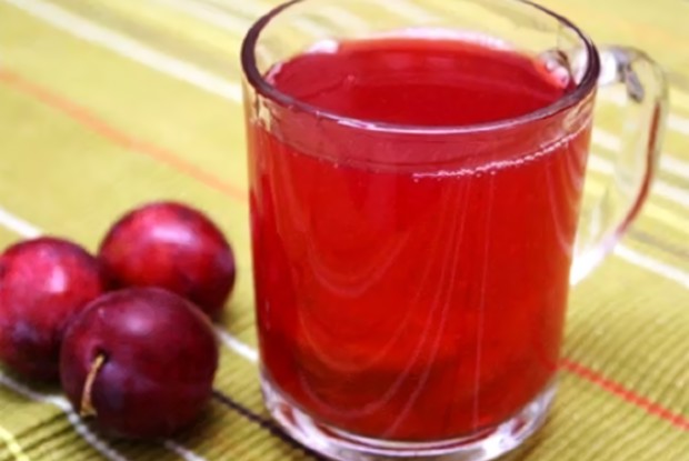 Сок из ягод и ранеток