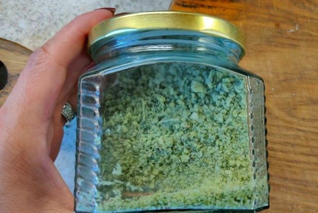 Соль с травами и чесноком