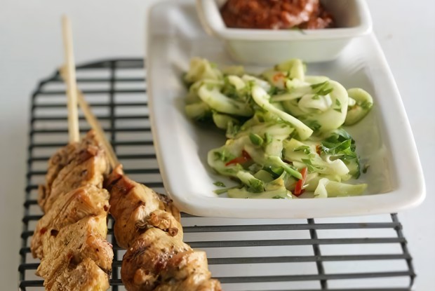 Соте из курицы с миндальным соусом