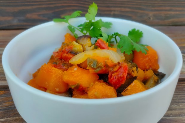 Соте из тыквы и баклажана