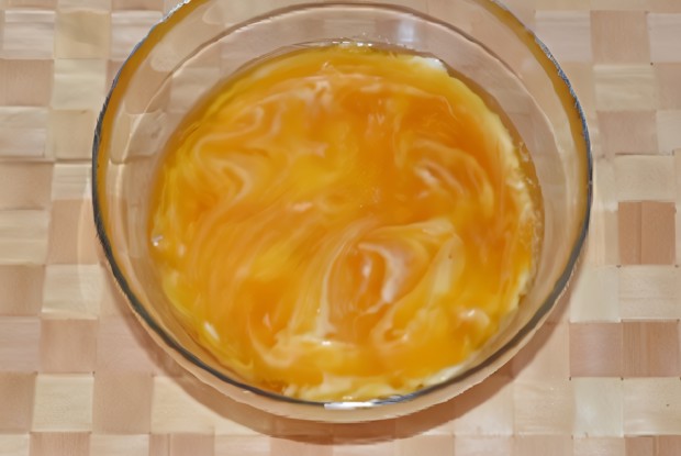 Соус из облепихового сиропа и майонеза