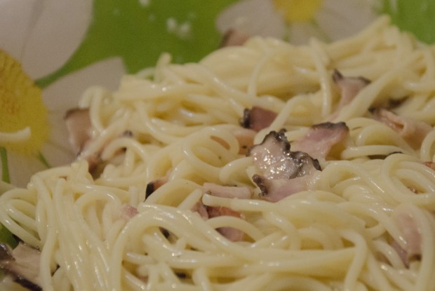 Соус карбонара (по рецепту Марселы Хазан)