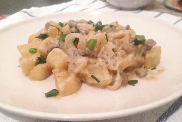 Соус с шампиньонами и картофелем