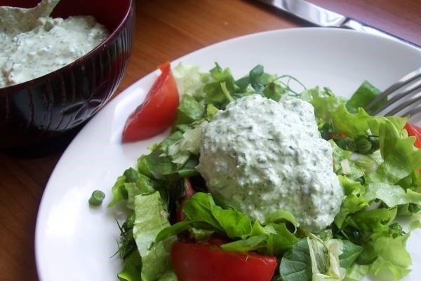 Соус с зеленым луком, бульоном и сливками к жареному мясу