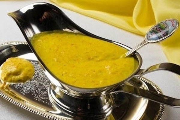 Соус велюте с шафраном и томатами к белой рыбе