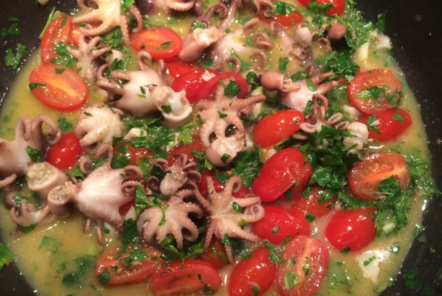 Спагетти с мини осьминогами