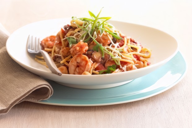 Спагетти с ракушками и белыми грибами