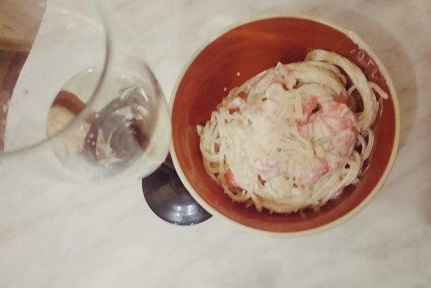 Спагетти со слабосоленой семгой в сливочном соусе