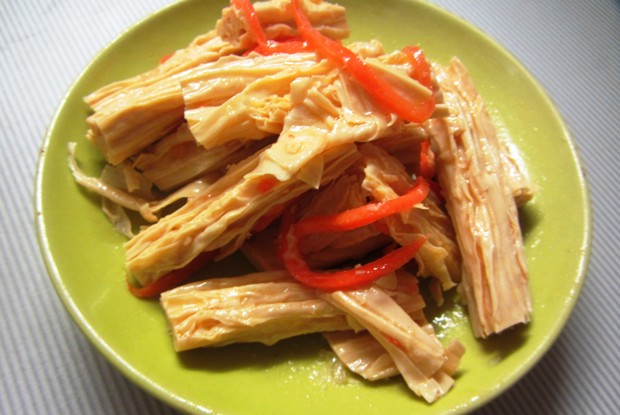 Спаржа с морковью по-корейски