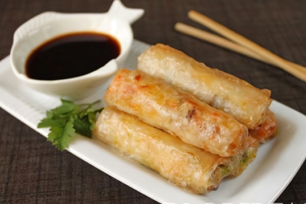Спринг-роллы с креветками и свининой