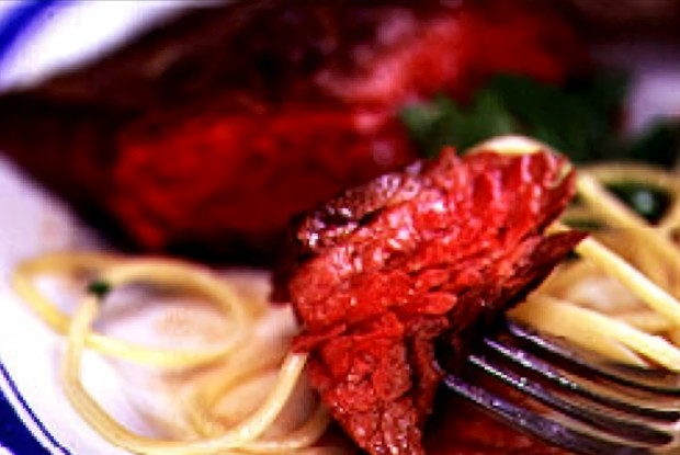 Стейк из пашины на сковороде