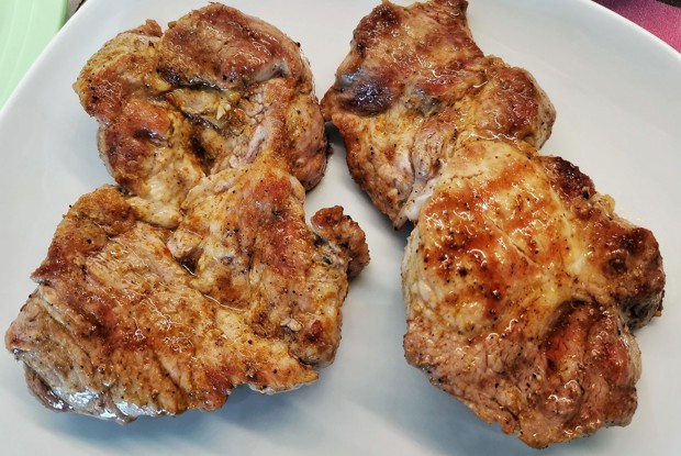 Стейк из свиной шейки с шафраном