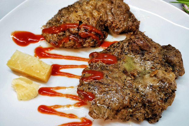 Стейк пиканья из мраморной говядины