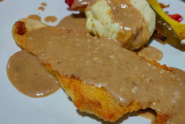 Стейки из индейки с соево-сливочным соусом