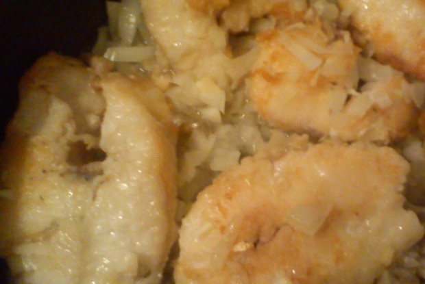 Судак, жареный с луком