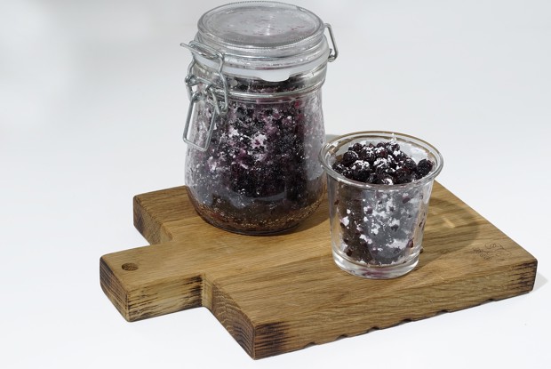 Сухое варенье из черноплодной рябины