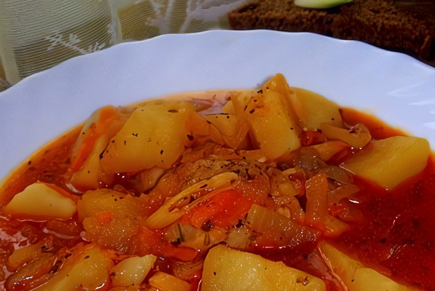 Суп-гуляш с курицей