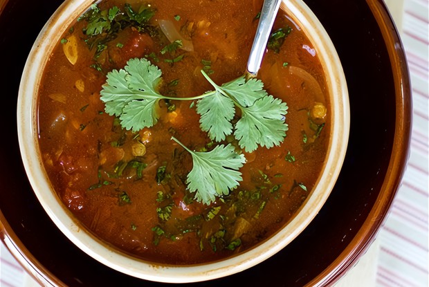 Суп из баранины с сельдереем и луком