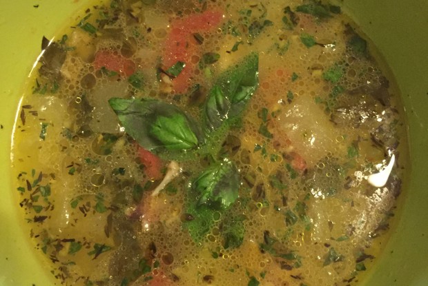 Суп из кабачков  с заправкой из зеленого базилика