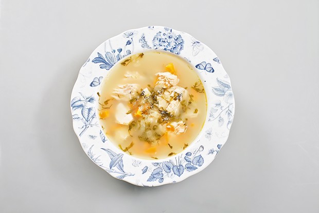 Суп из красной рыбы с яблоками