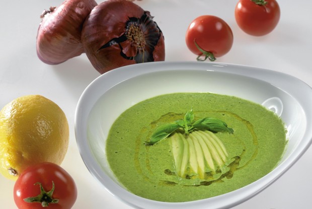 Суп из щавеля и авокадо