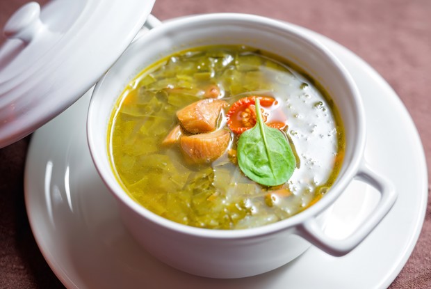 Суп из щавеля с белыми грибами