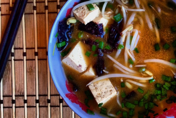 Суп мисо с ростками маша