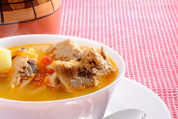 Суп морковный с макрелью