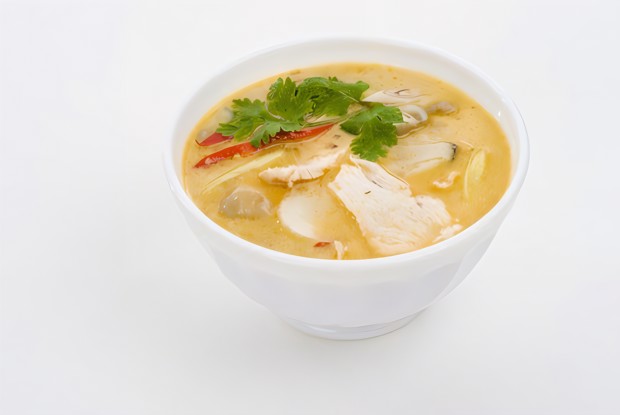 Суп-пюре из цыпленка с орехами