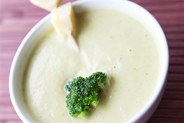 Суп-пюре из кабачков с зеленью