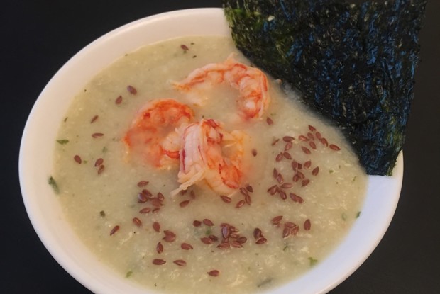 Суп-пюре из цветной капусты с аргентинскими креветками