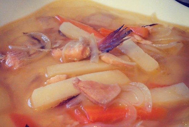 Суп с брюшками форели