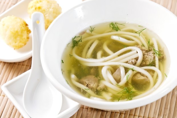 Суп с домашней лапшой в мультиварке