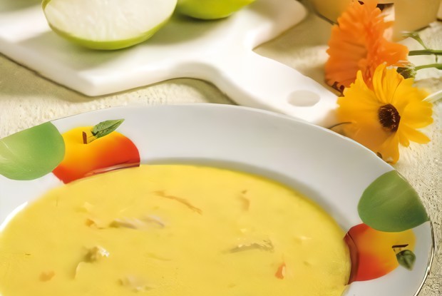 Суп с яблоками и карри