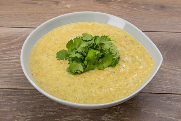 Суп с миндалем и стручковой фасолью