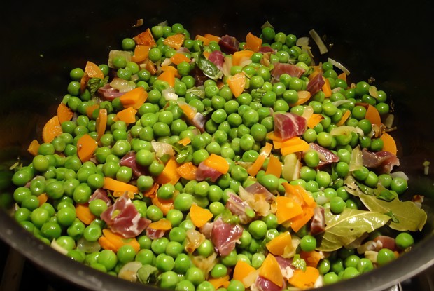 Суп с зеленым горошком