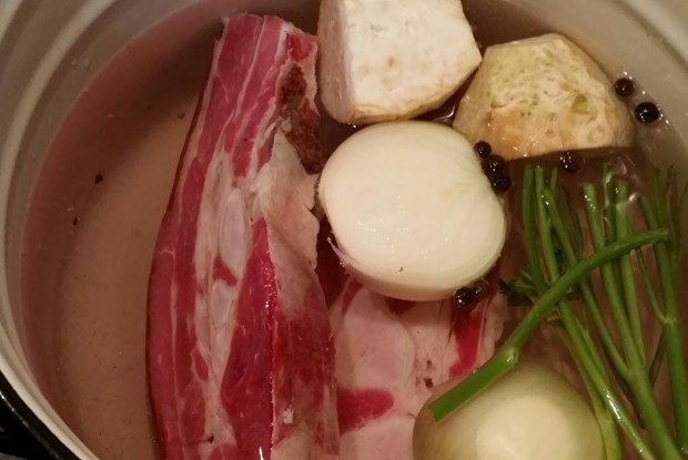 Щи с говяжьей грудинкой