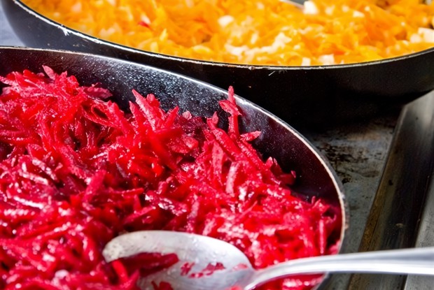 Свекла, тушеная в сметане