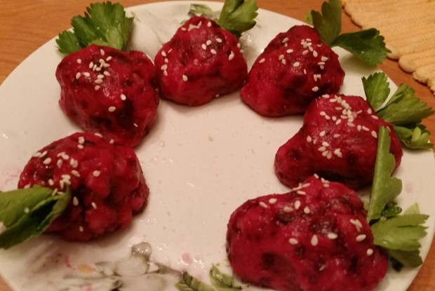 Свекольно-селедочная клубника (Эстонская закуска)