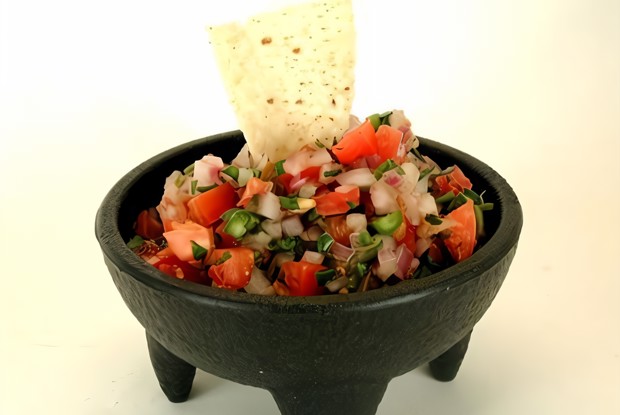 Свежая мексиканская сальса