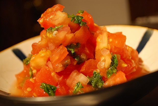 Свежая томатная сальса