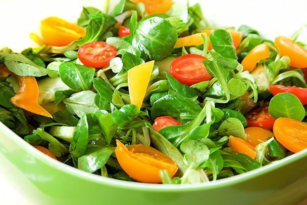 Свежий овощной салат