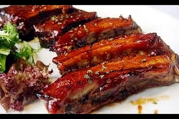 Свиные ребрышки в соусе