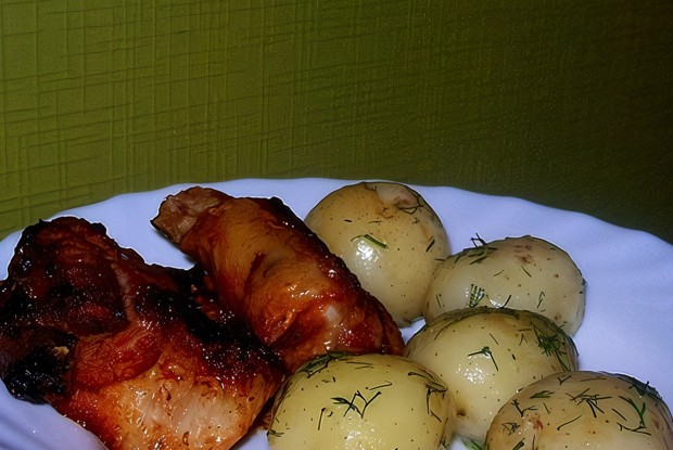 Свиные ребрышки в томатном маринаде