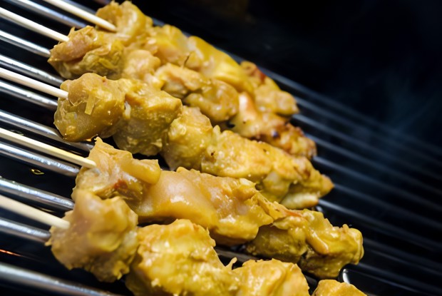 Свиные шашлыки в йогуртовом маринаде со специями