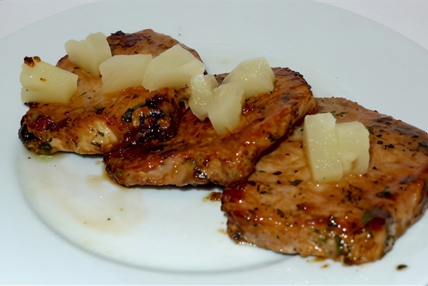 Свинина с ананасом