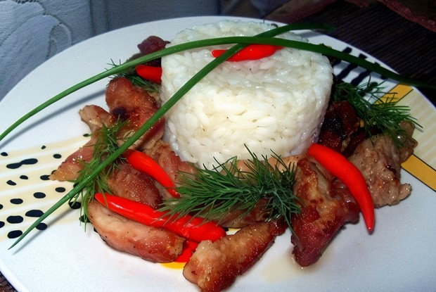 Свинина с перцем чили